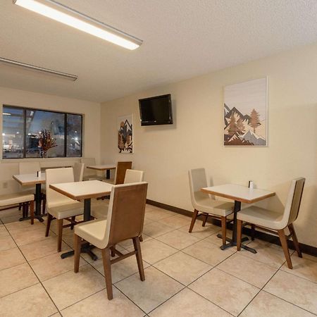 Econo Lodge Cortez Near Mesa Verde Bagian luar foto