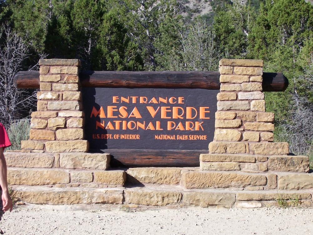 Econo Lodge Cortez Near Mesa Verde Bagian luar foto