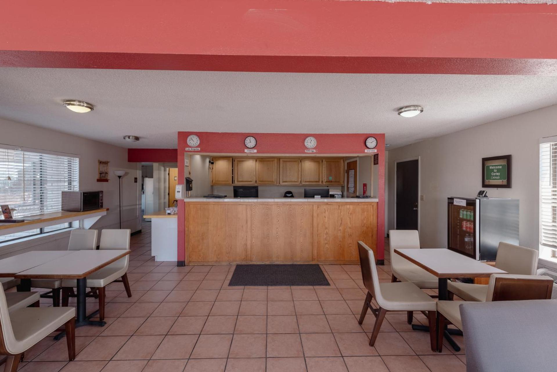 Econo Lodge Cortez Near Mesa Verde Bagian luar foto