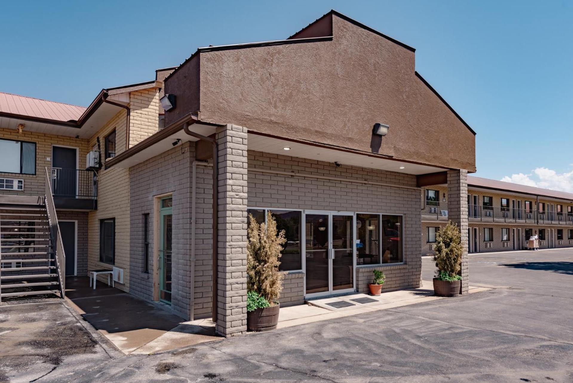 Econo Lodge Cortez Near Mesa Verde Bagian luar foto