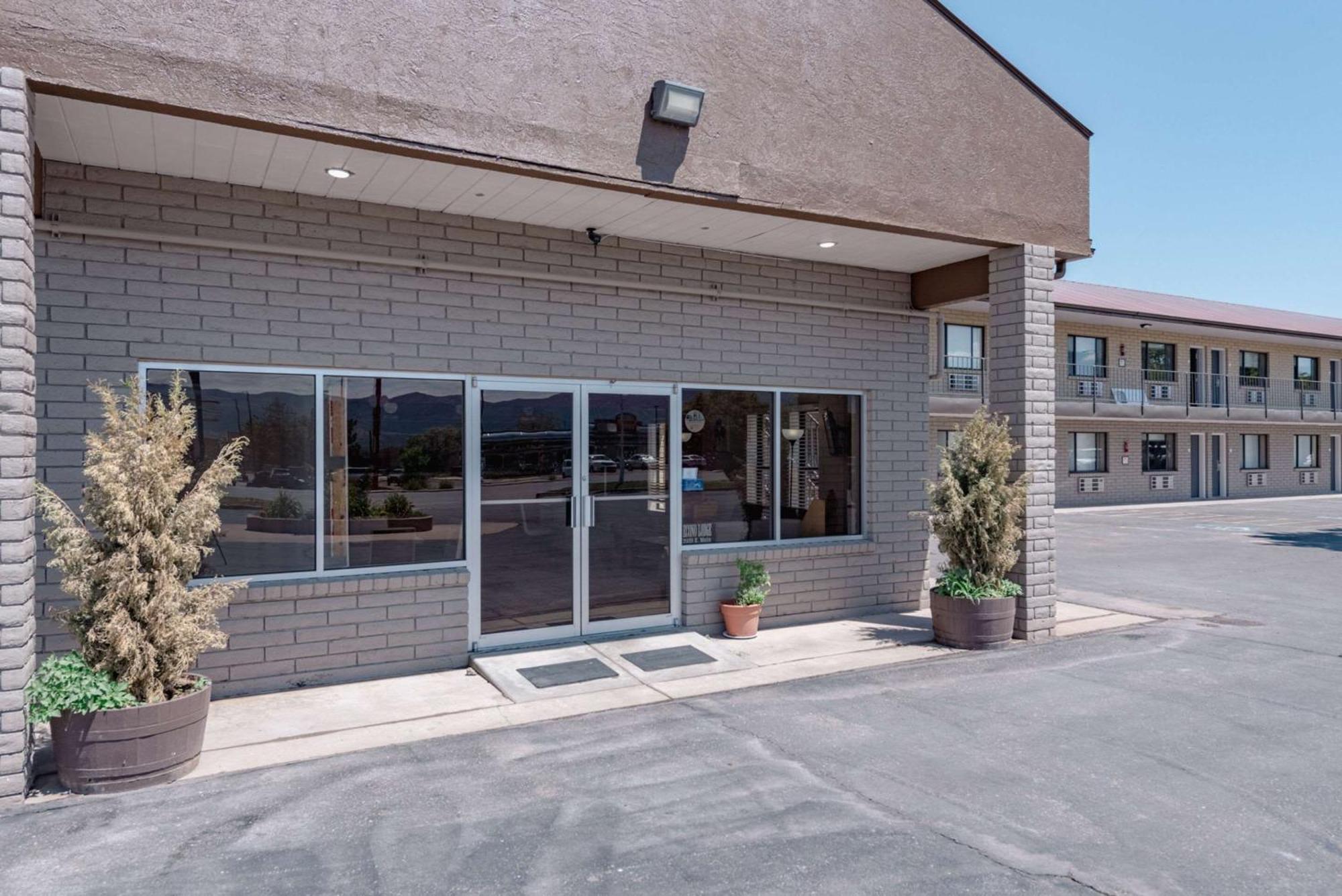 Econo Lodge Cortez Near Mesa Verde Bagian luar foto